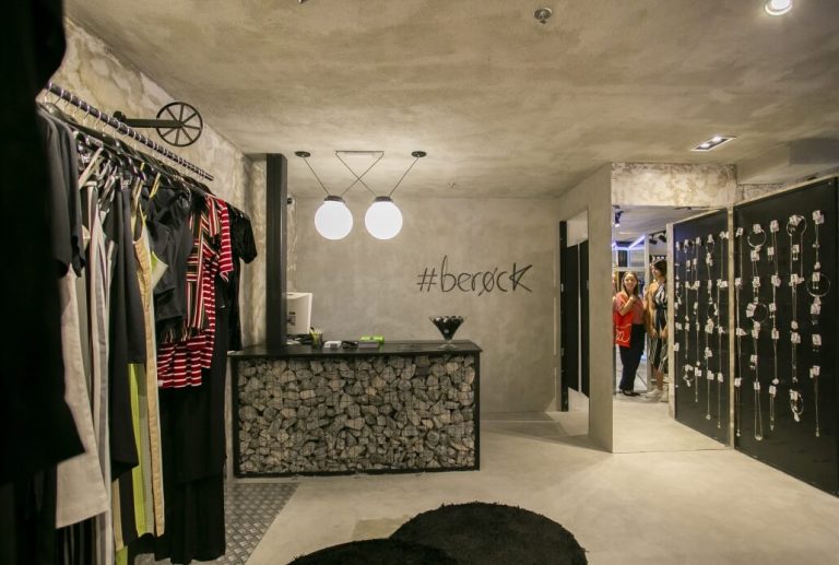 Mørk, Shopping Rio Sul